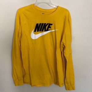 Nike long sleeve t-shirt